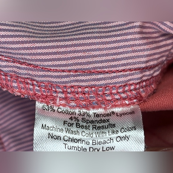 Peter Millar Men’s 9” Pink Shorts. Size 33 - Picture 12 of 13